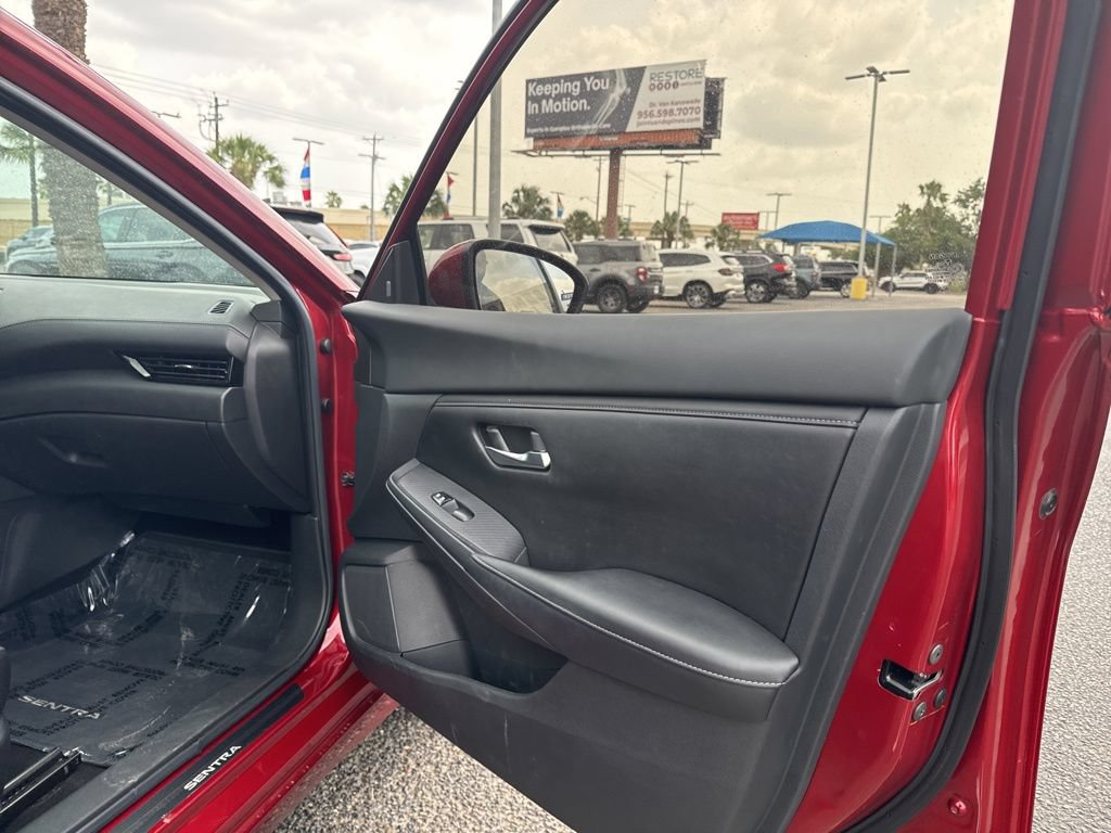 Used 2022 Nissan Sentra SV w/ All-Weather Package FWD image 6