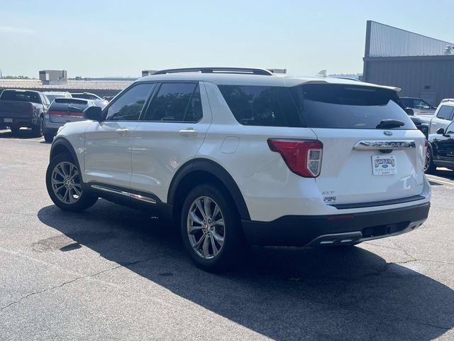 Certified 2022 Ford Explorer XLT w/ Equipment Group 202A AWD/4WD image 6