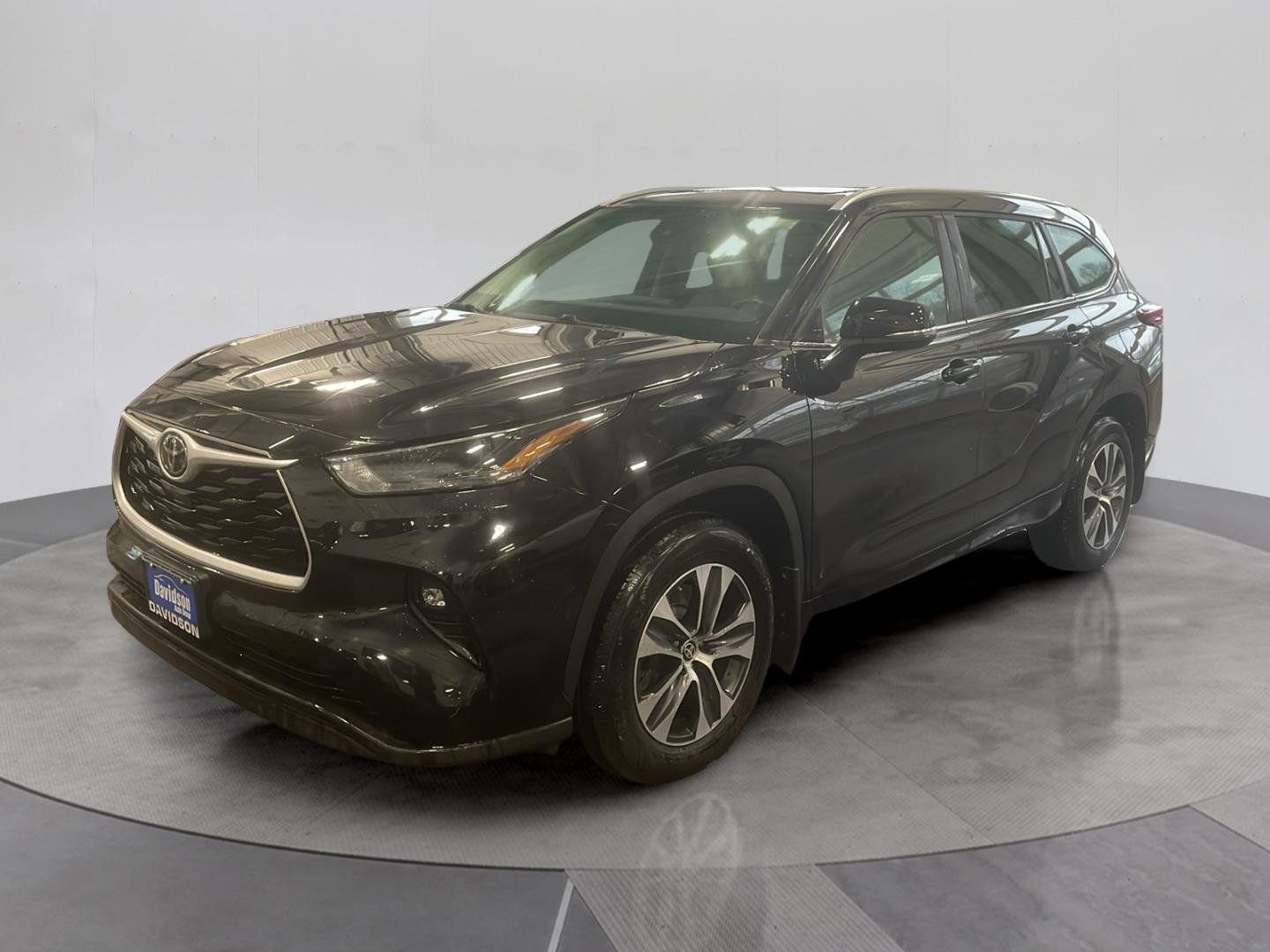 Used 2023 Toyota Highlander L