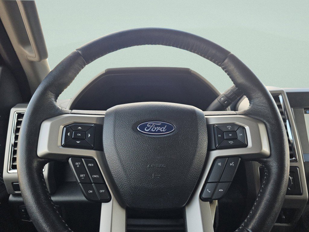 Certified 2017 Ford F350 Lariat w/ Chrome Package image 31