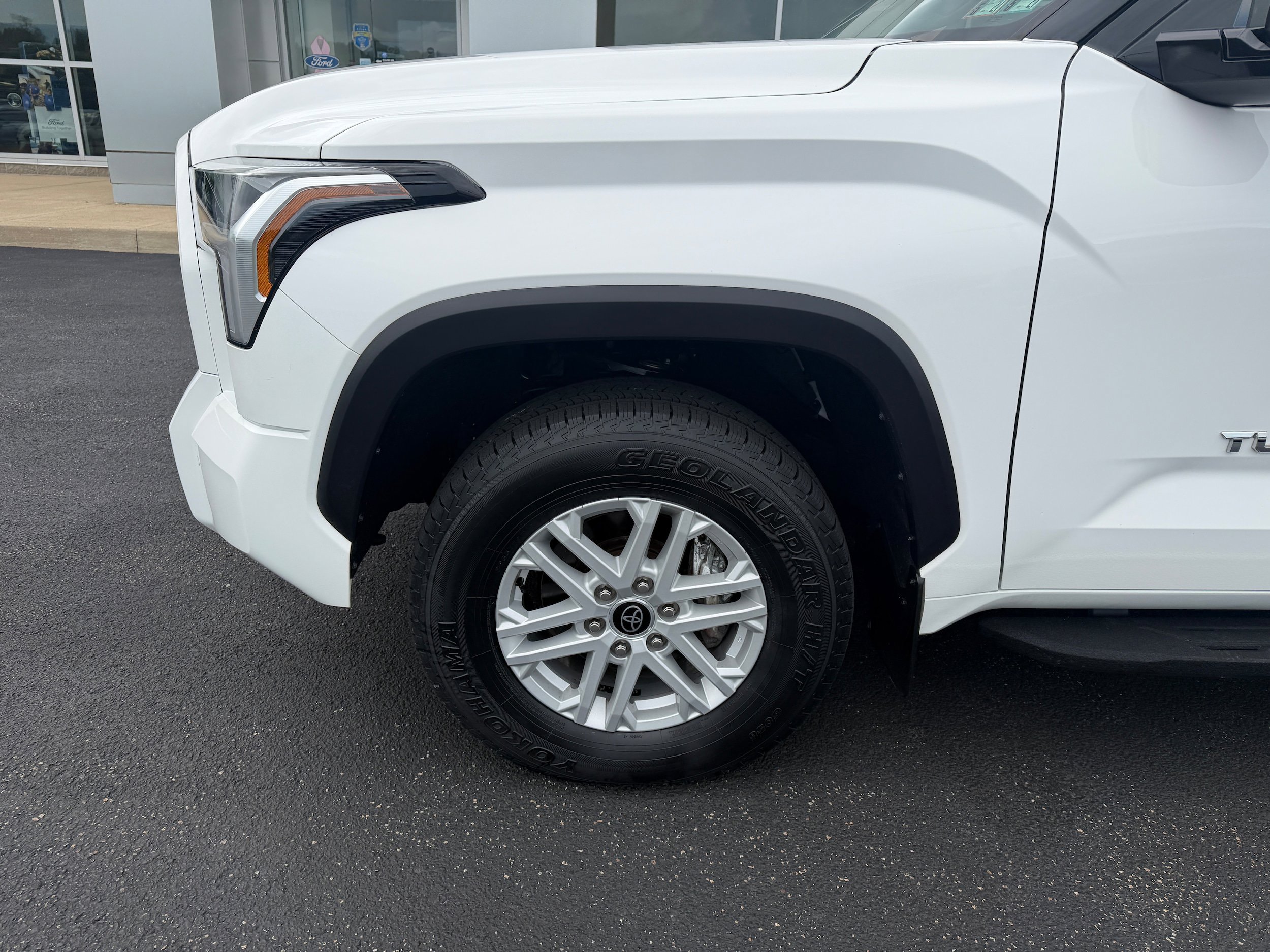 Used 2023 Toyota Tundra SR5 w/ SR5 Premium Package AWD/4WD image 12