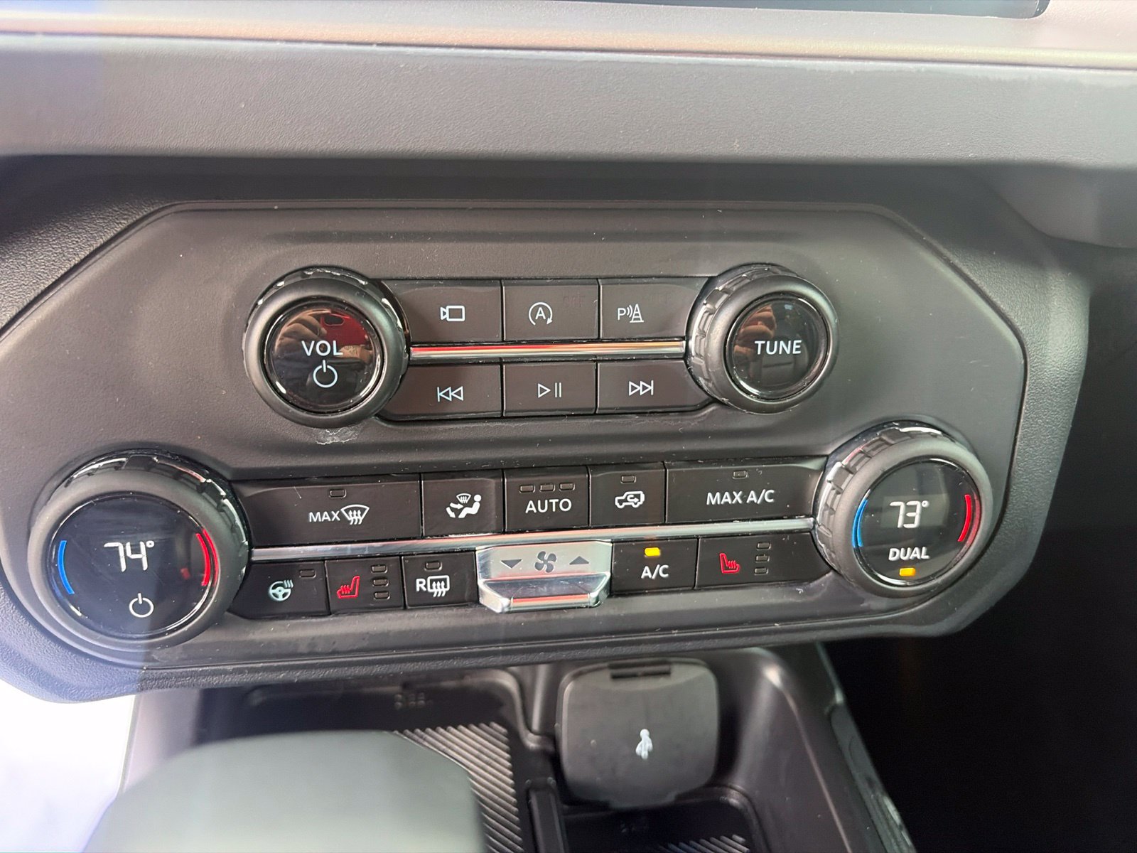 Certified 2025 Ford Bronco Outer Banks AWD/4WD image 17