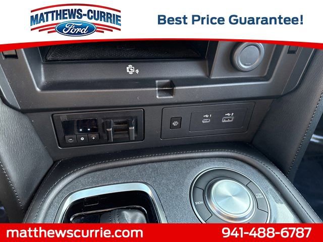 Used 2021 Nissan Armada SV w/ SV Appearance Package image 22