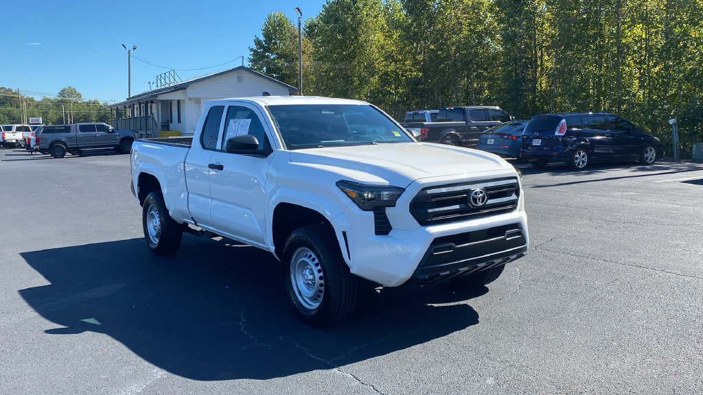 Used 2024 Toyota Tacoma SR RWD image 3