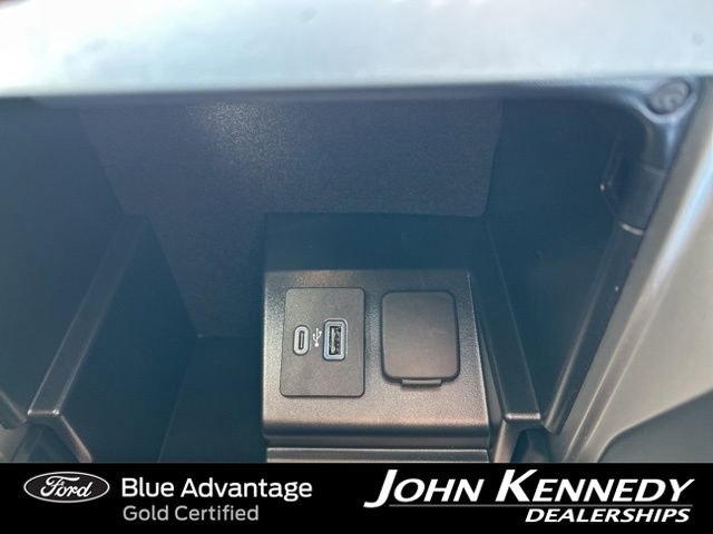 Certified 2022 Ford Explorer XLT w/ Equipment Group 202A AWD/4WD image 33