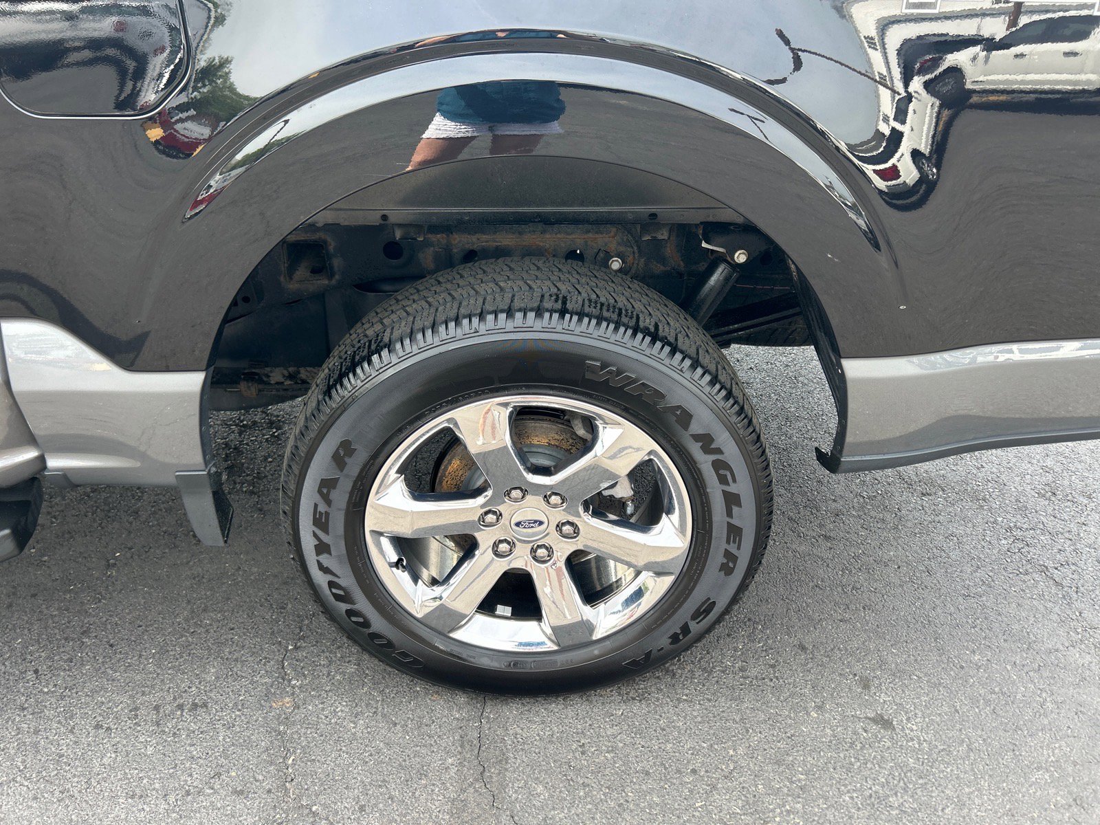 Certified 2023 Ford F150 Lariat w/ Equipment Group 502A High image 35