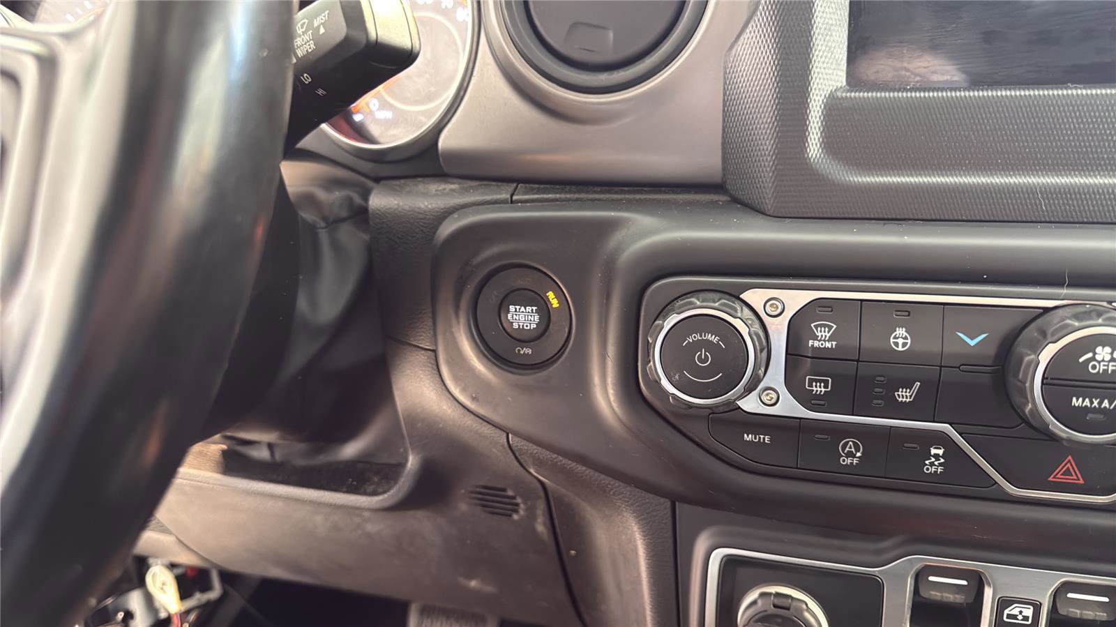 Used 2022 Jeep Gladiator Sport image 20