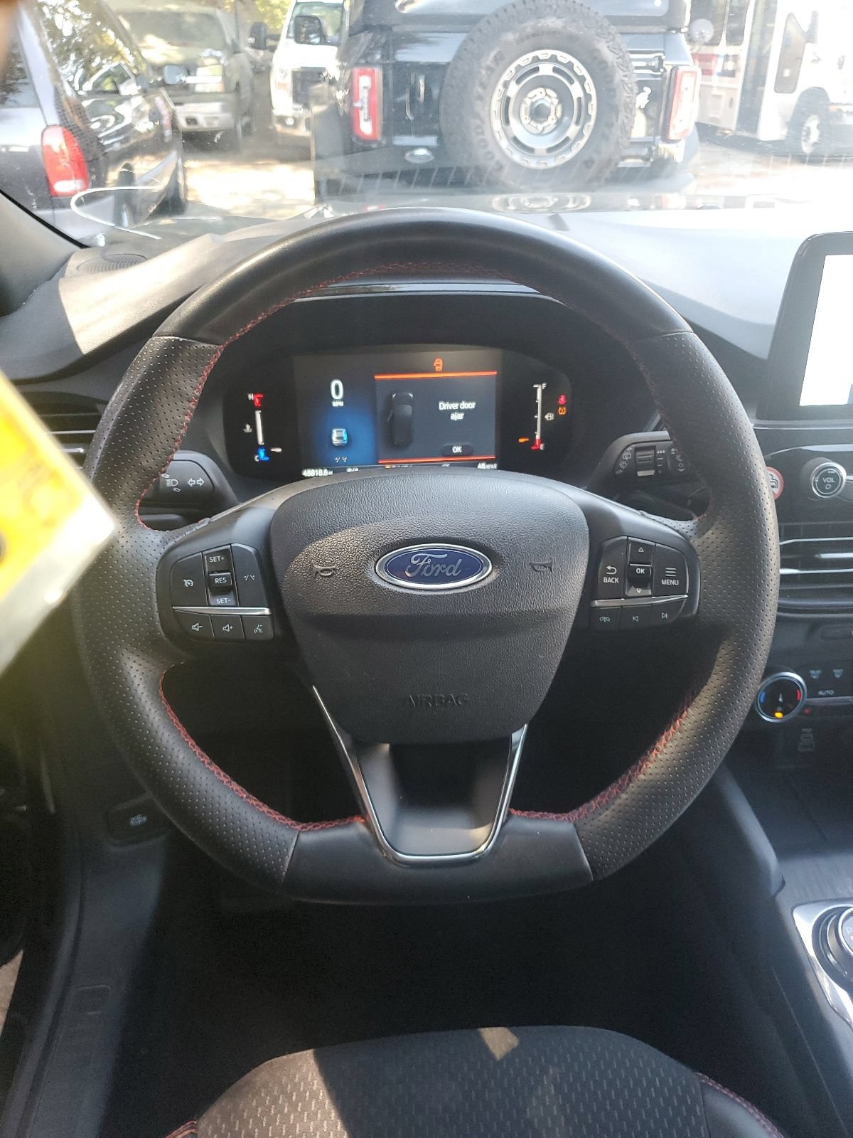 Certified 2025 Ford Escape ST-Line Select AWD/4WD image 13