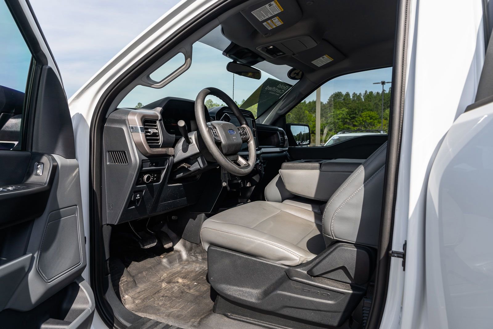 Certified 2025 Ford F150 XL AWD/4WD image 17