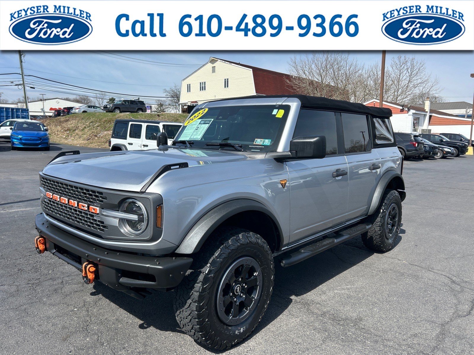 Certified 2022 Ford Bronco Badlands AWD/4WD image 1