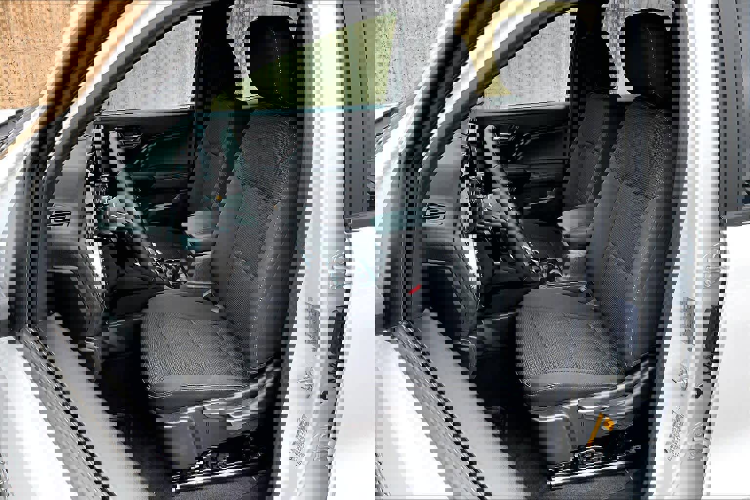 Used 2024 Chevrolet Colorado LT w/ LT Convenience Package image 13