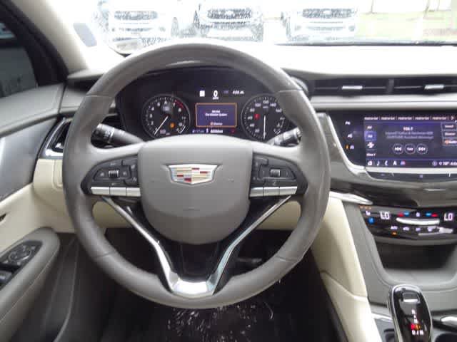 Used 2020 Cadillac XT6 Premium Luxury FWD image 17