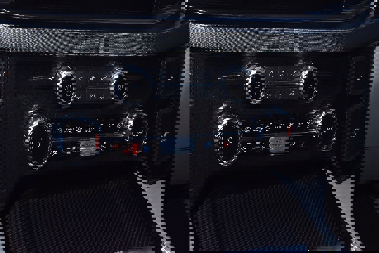 Certified 2024 Ford F250 Limited w/ FX4 Off-Road Package image 29