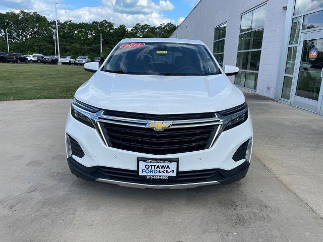 Used 2024 Chevrolet Equinox LT AWD/4WD image 3