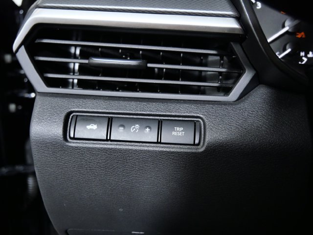 Used 2025 Nissan Altima 2.5 SR AWD/4WD image 28