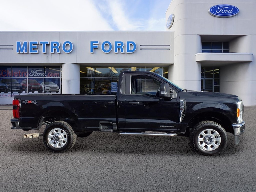 Certified 2023 Ford F350 XLT w/ 360-Degree Camera Package AWD/4WD image 2