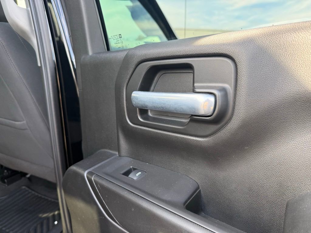 Used 2020 Chevrolet Silverado 1500 LT image 20