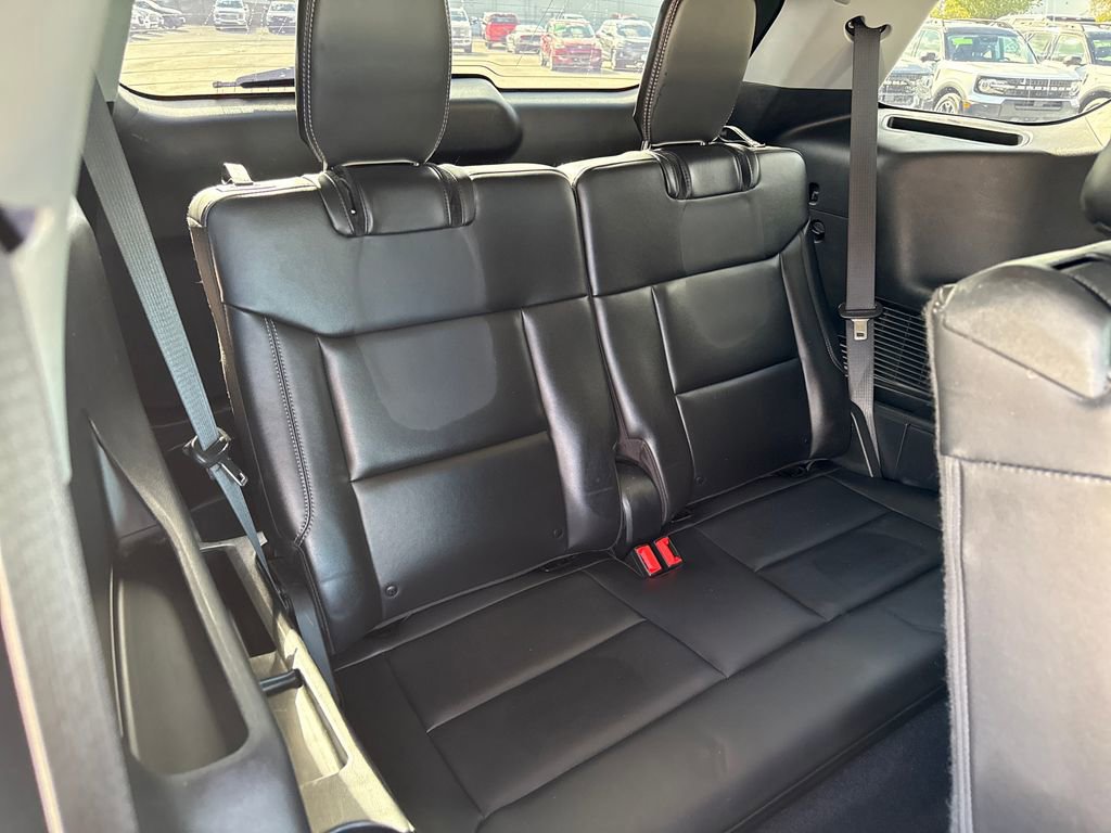 Certified 2023 Ford Explorer XLT w/ Equipment Group 202A image 25