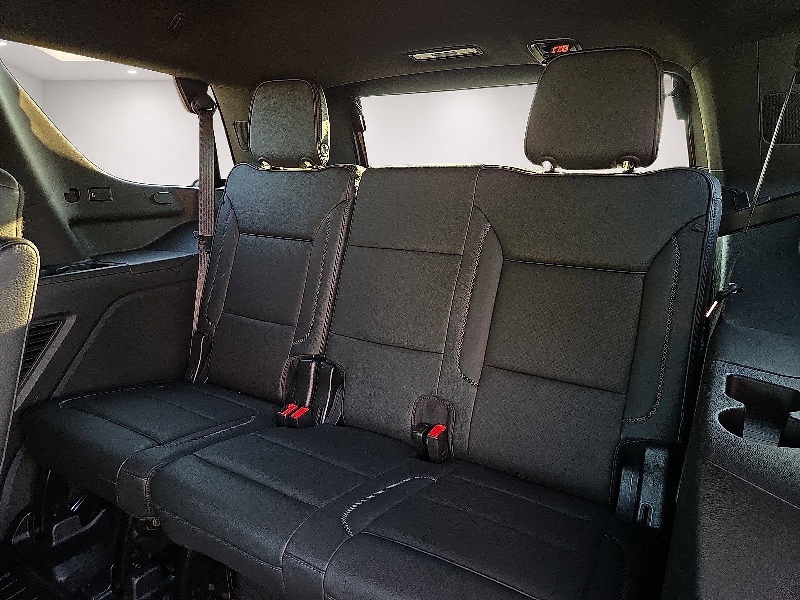 Used 2023 GMC Yukon Denali AWD/4WD image 10