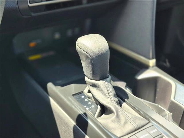 Used 2025 Toyota Camry LE FWD image 13