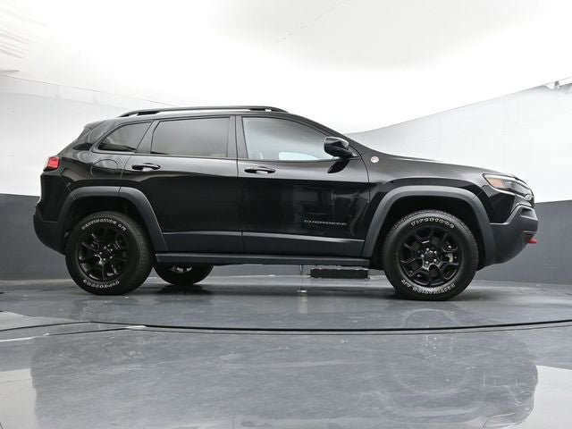 Used 2022 Jeep Cherokee Trailhawk w/ Sound & Nav Group AWD/4WD image 33