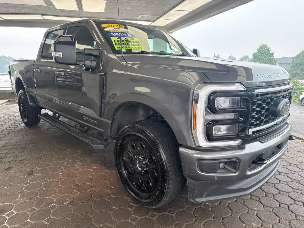 Certified 2025 Ford F350 Lariat w/ Lariat Ultimate Package AWD/4WD image 4