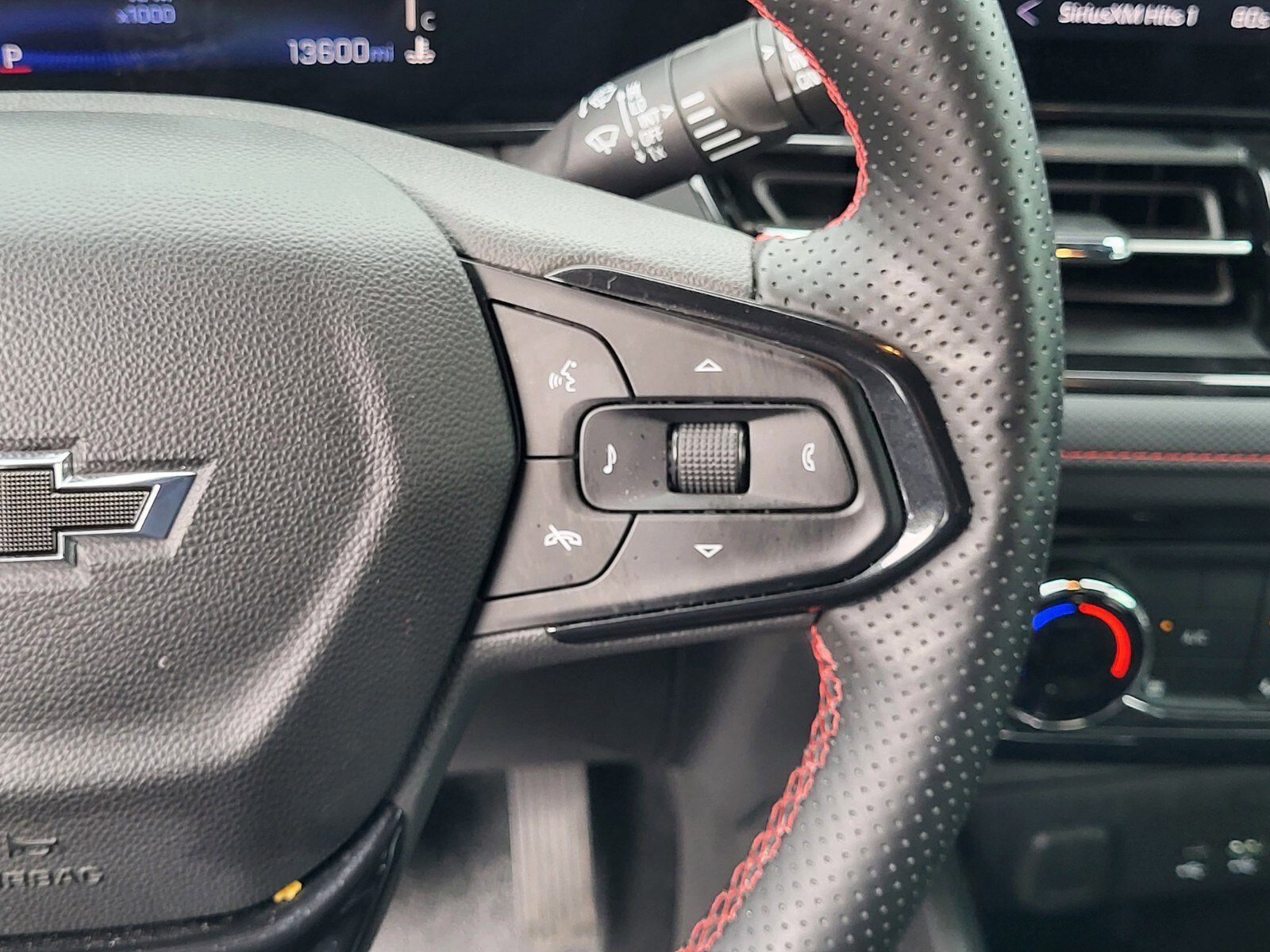 Used 2024 Chevrolet TrailBlazer RS w/ Driver Confidence Package image 28