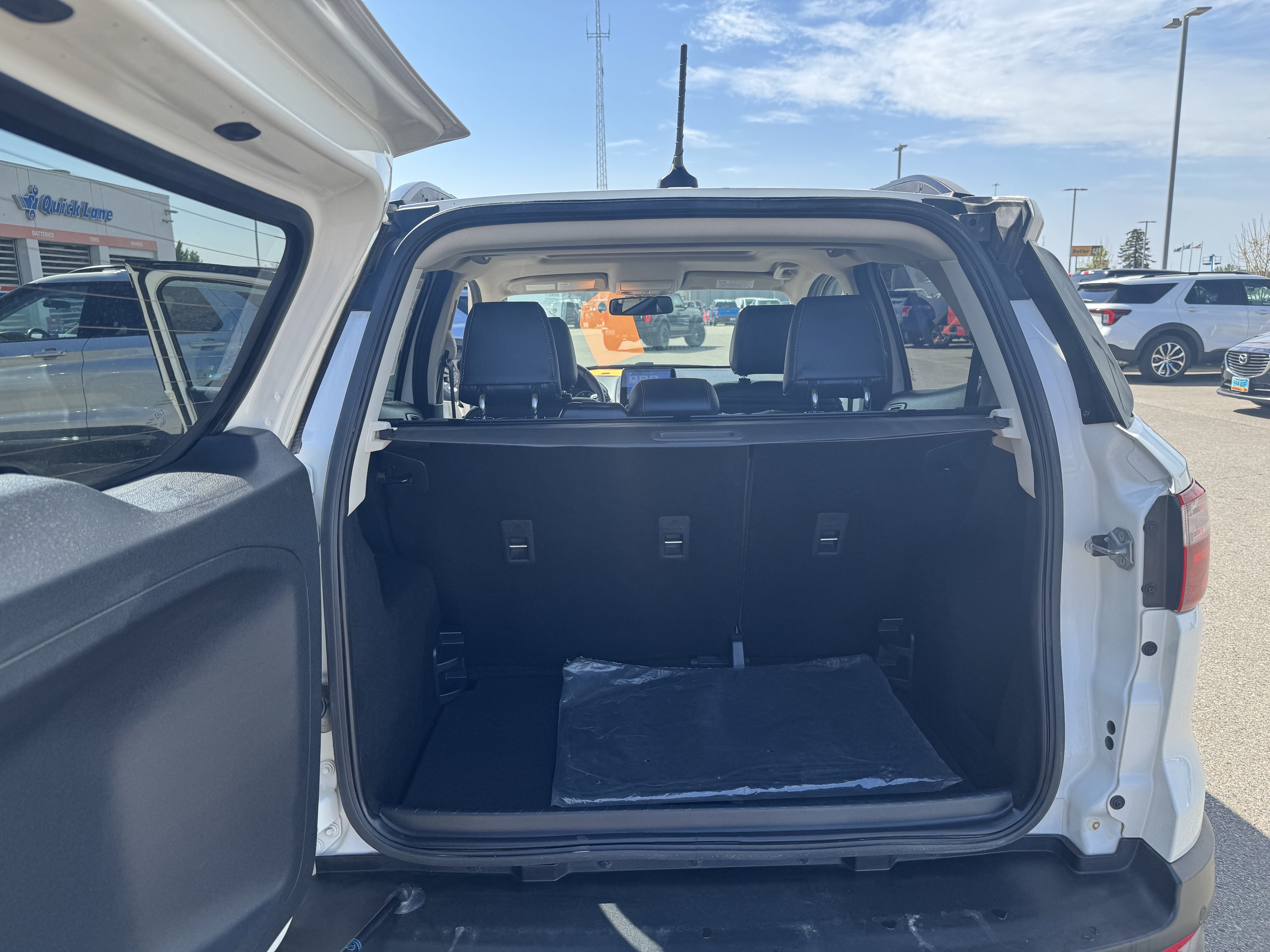 Certified 2018 Ford EcoSport SES w/ SES Cold Weather Package AWD/4WD image 12