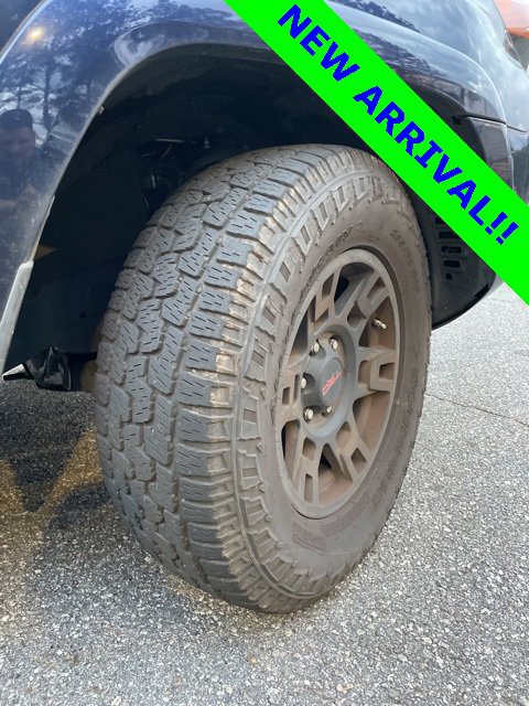 Used 2020 Toyota 4Runner SR5 image 6