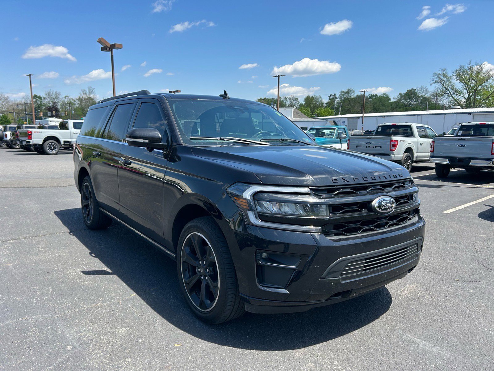 Certified 2022 Ford Expedition Max Limited AWD/4WD image 3