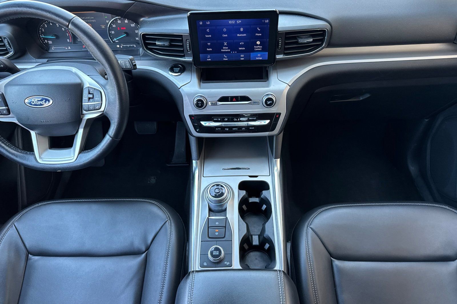 Certified 2022 Ford Explorer XLT w/ Equipment Group 202A image 14