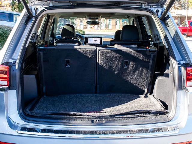 Used 2024 Volkswagen Atlas SE image 24