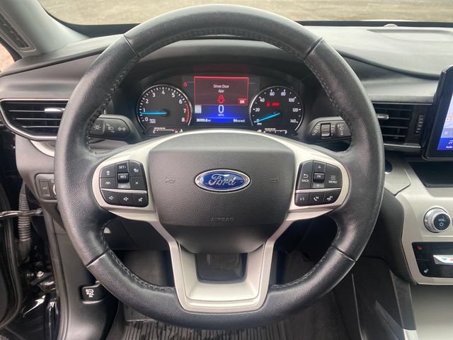 Certified 2022 Ford Explorer XLT w/ Equipment Group 202A AWD/4WD image 19