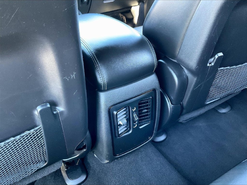Used 2021 Dodge Durango GT w/ Blacktop Package AWD/4WD image 8