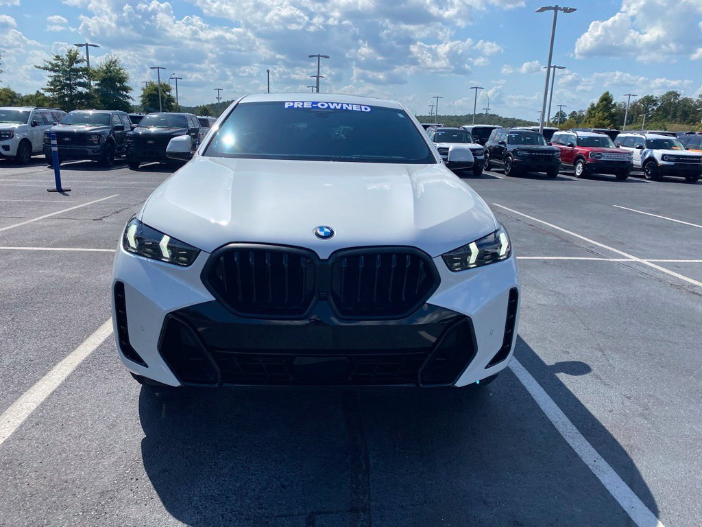 Used 2026 BMW X6 xDrive40i w/ Climate Comfort Package AWD/4WD image 3