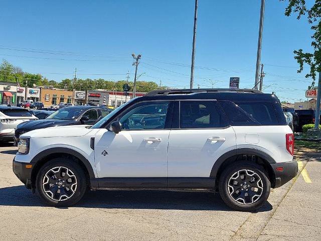 Certified 2025 Ford Bronco Sport Outer Banks w/ Outer Banks Tech Package+ AWD/4WD image 3
