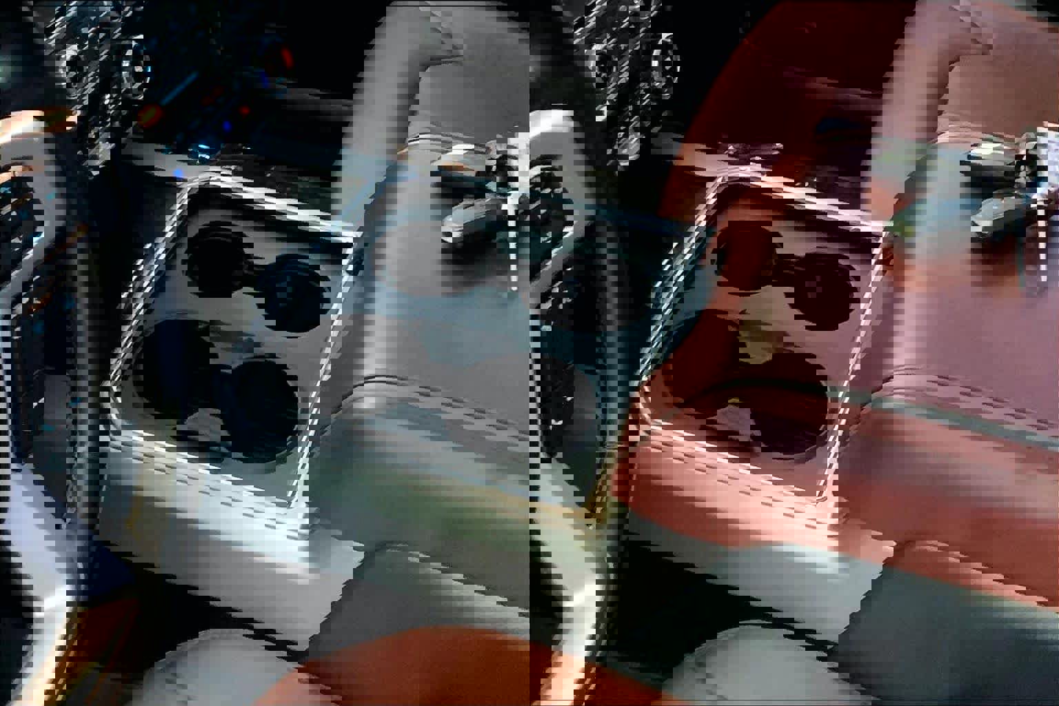 Certified 2022 Ford F450 Platinum w/ FX4 Off-Road Package image 16