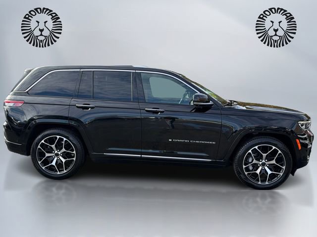 Used 2022 Jeep Grand Cherokee Summit image 4