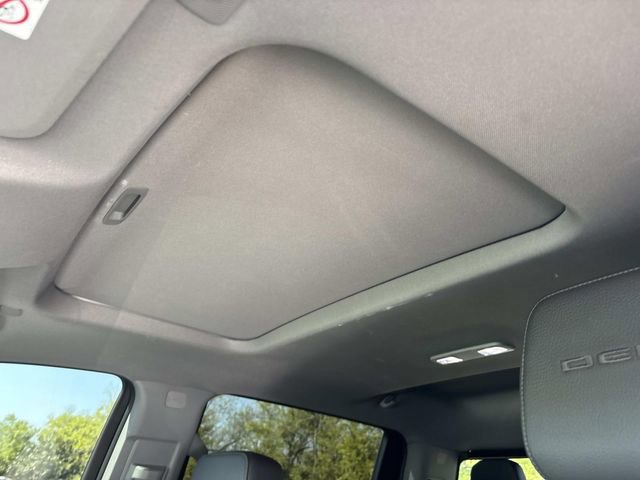 Used 2023 GMC Sierra 3500 Denali w/ Denali Ultimate Package image 29