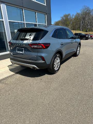 Certified 2023 Ford Escape Active w/ Tech Pack #2 image 3