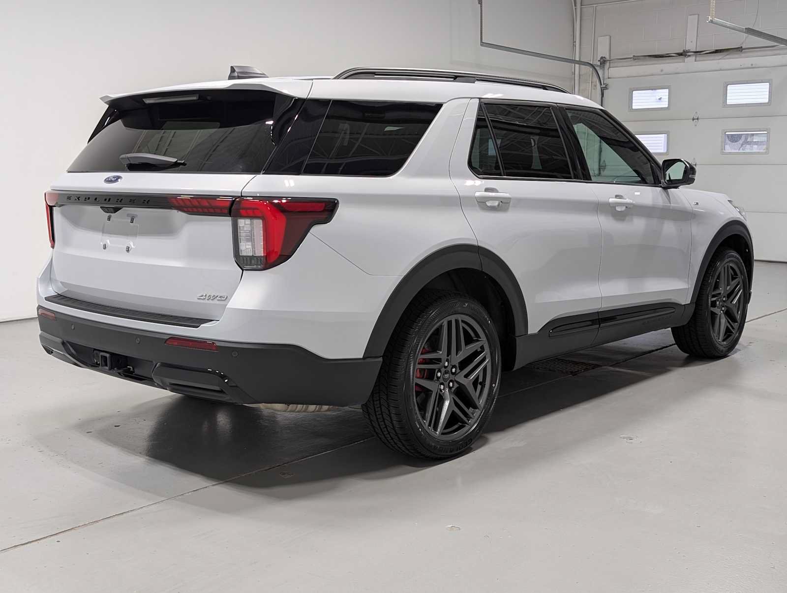 Certified 2026 Ford Explorer ST-Line w/ ST-Line Street Pack AWD/4WD image 8