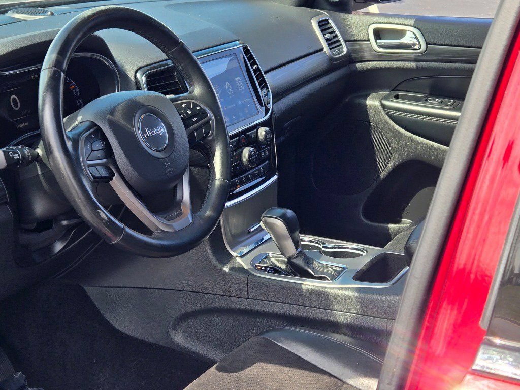 Used 2019 Jeep Grand Cherokee Altitude AWD/4WD image 29