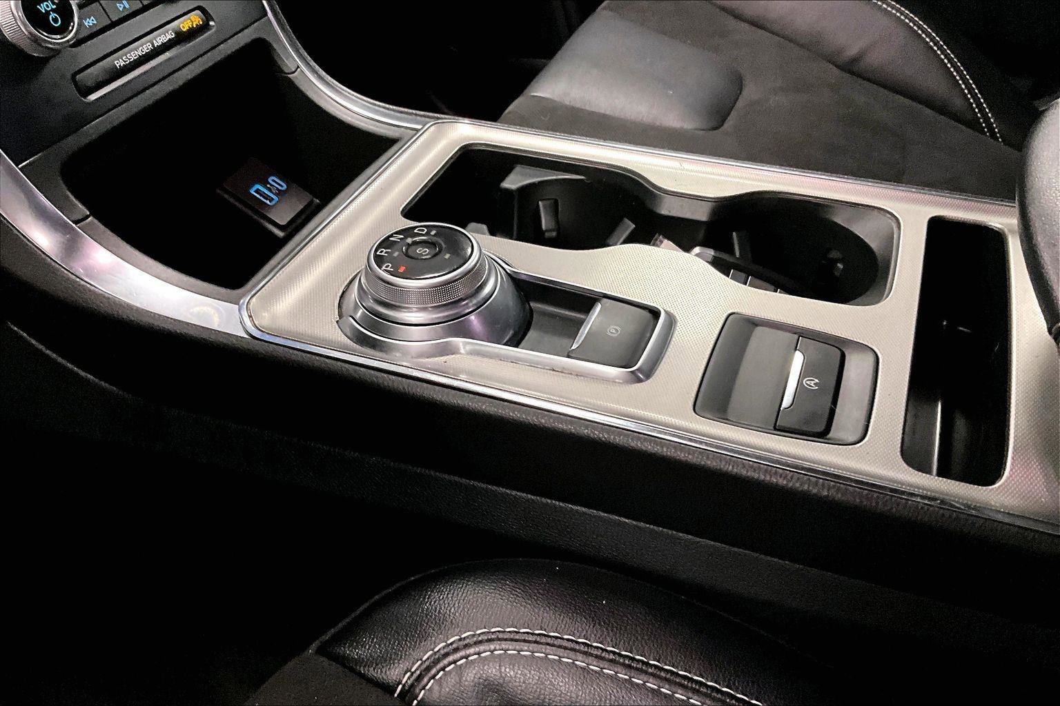 Certified 2022 Ford Edge ST image 16