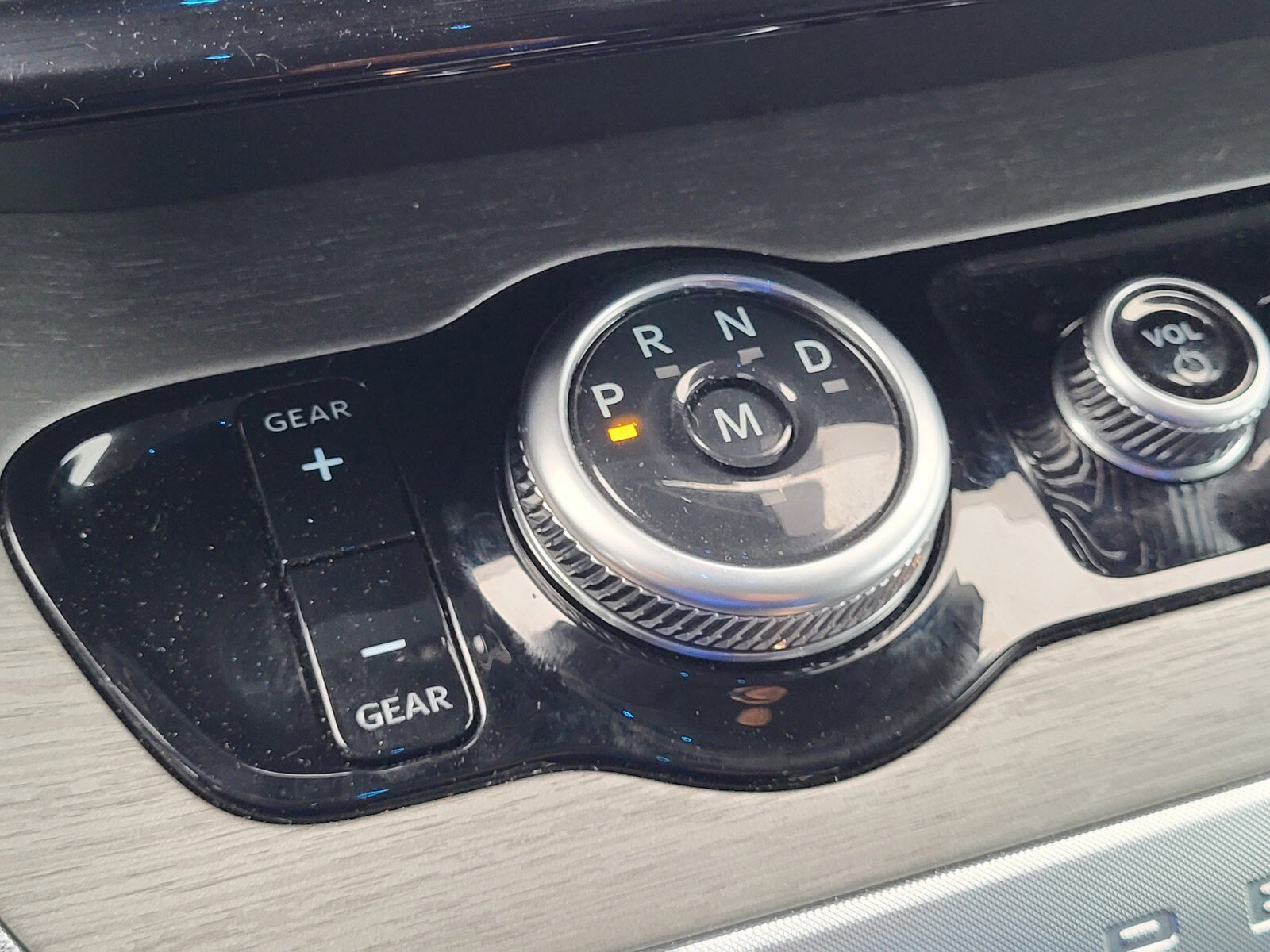 Certified 2025 Ford Expedition Max Platinum image 24