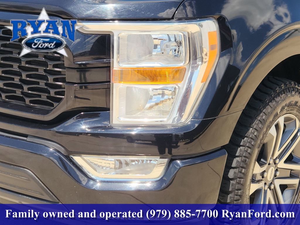 Certified 2022 Ford F150 XL w/ STX Appearance Package RWD image 6