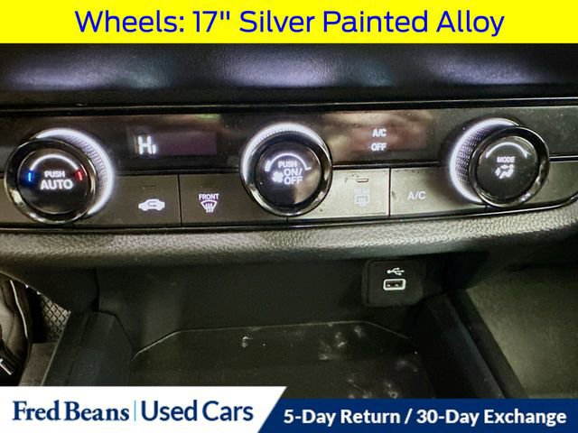 Used 2023 Honda HR-V LX image 17