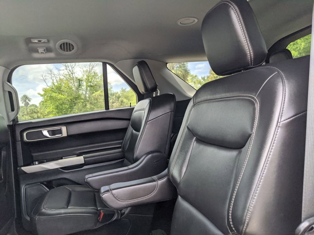 Certified 2023 Ford Explorer XLT w/ Equipment Group 202A image 18