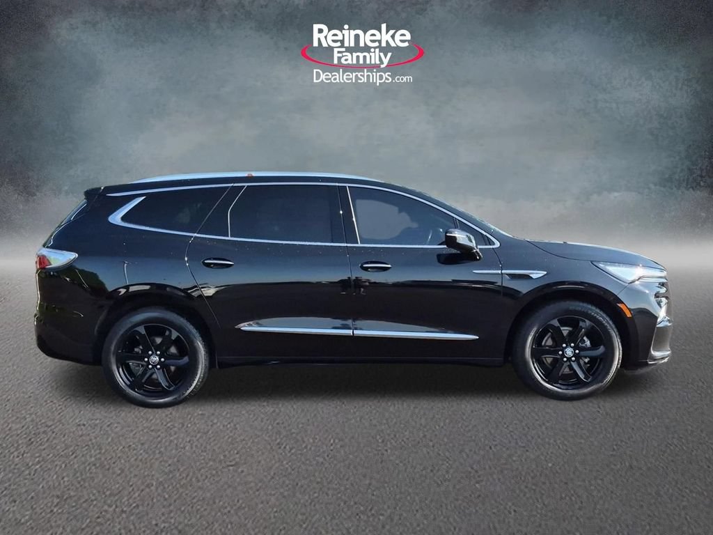 Used 2023 Buick Enclave Essence w/ Experience Buick Package AWD/4WD image 4