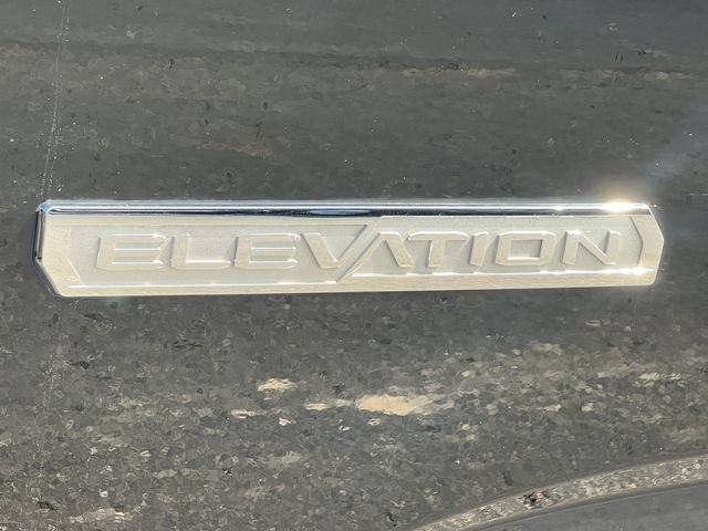 Used 2022 GMC Canyon Elevation w/ Elevation Premium Package AWD/4WD image 2