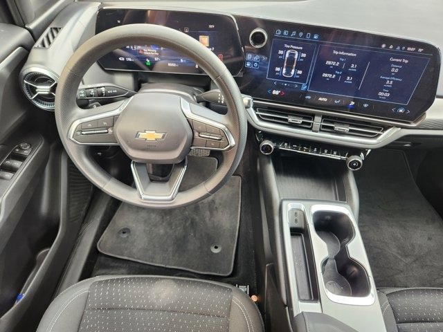 Used 2025 Chevrolet Equinox EV LT image 26